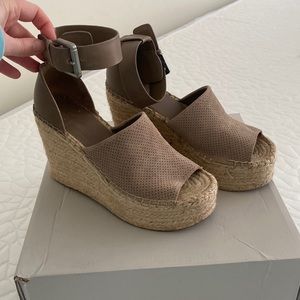 Marc Fisher Wedges